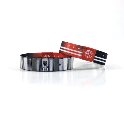 Added Time Outfitters – Product Shot – The District 2-01